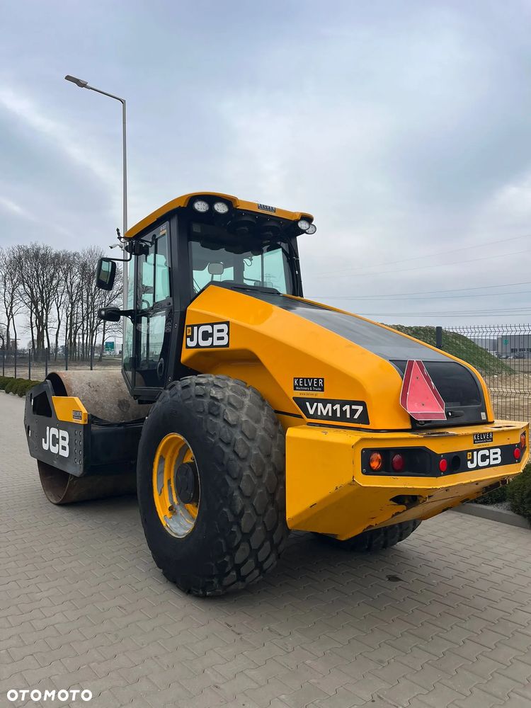 JCB Vibromax VM 117 D * 2017r. * walec do gruntu * klimatyzacja * - 10