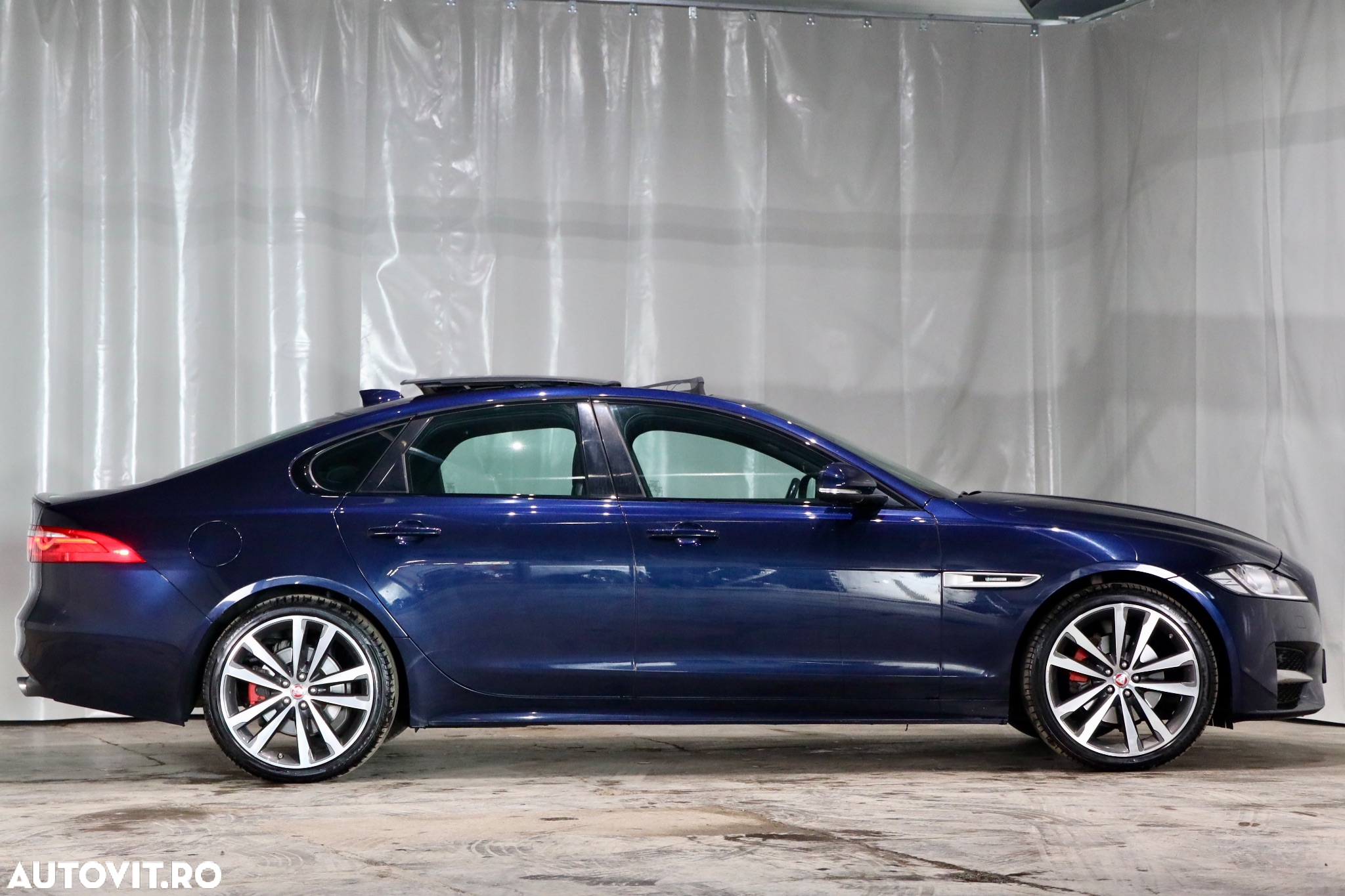 Jaguar XF 25d Aut. R-Sport - 39