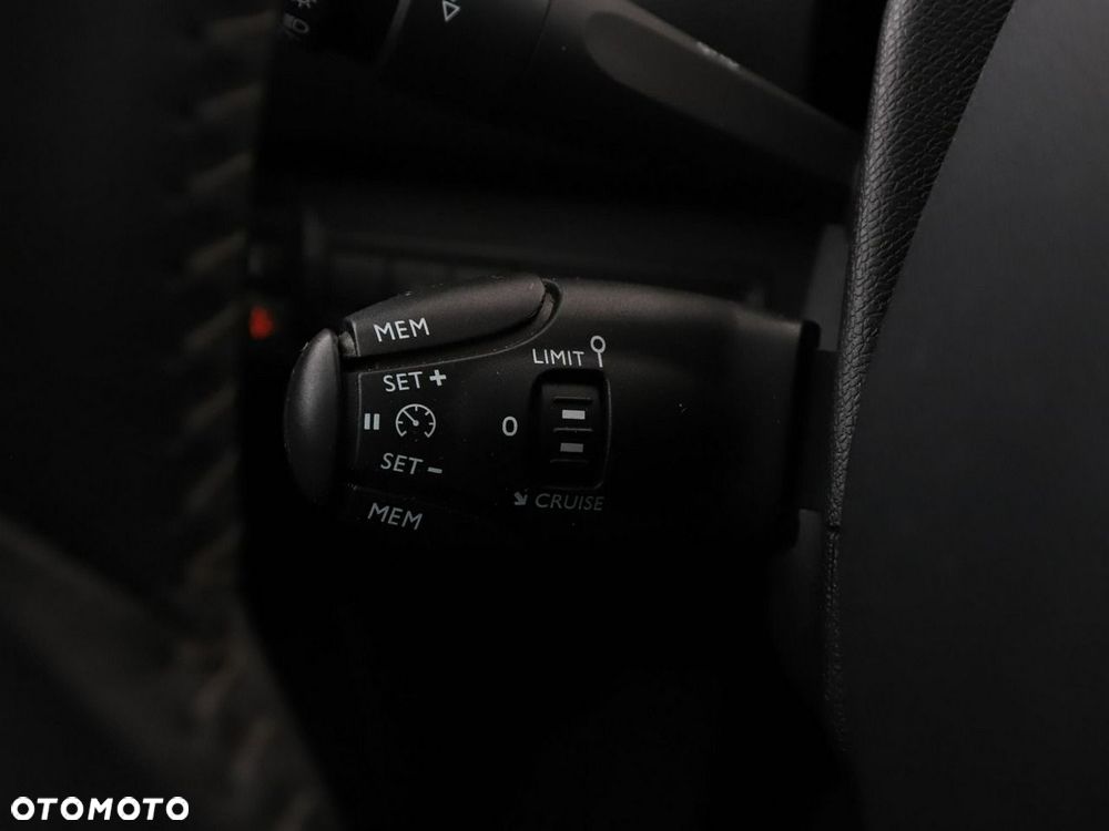 Peugeot 308 1.2 PureTech Active Pack S&S - 29