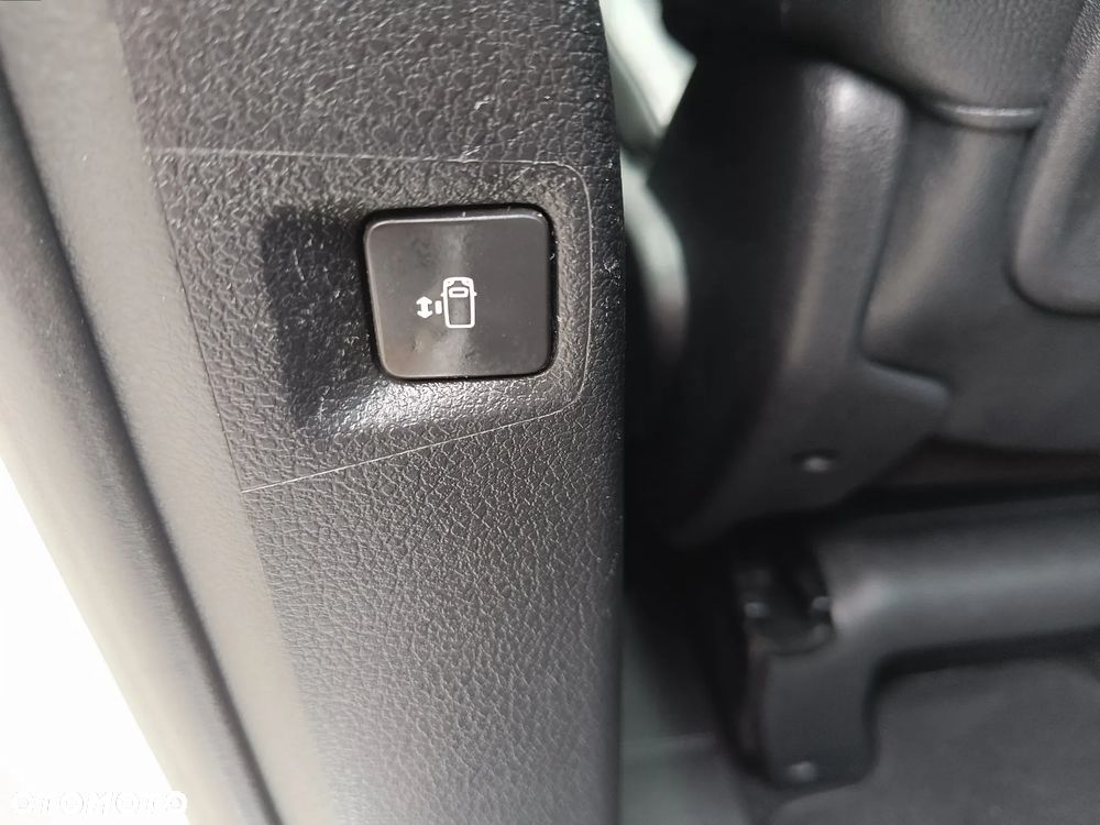Peugeot Traveller 2.0 BlueHDi Long Business Vip - 39