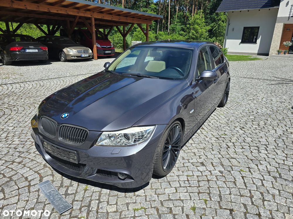 BMW Seria 3 325i - 1
