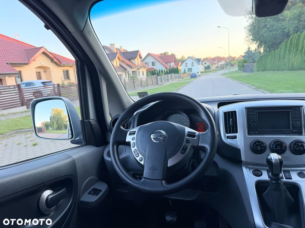 Nissan NV200 - 15