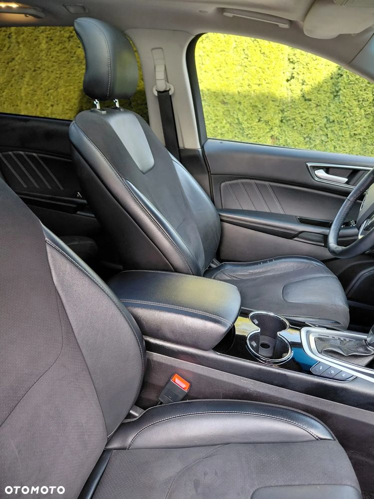 Ford Edge 2.0 TDCi Twin-Turbo 4WD ST-Line - 10
