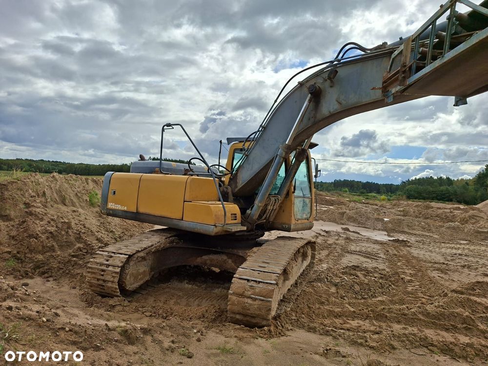John Deere XCG235LC-8 - 2