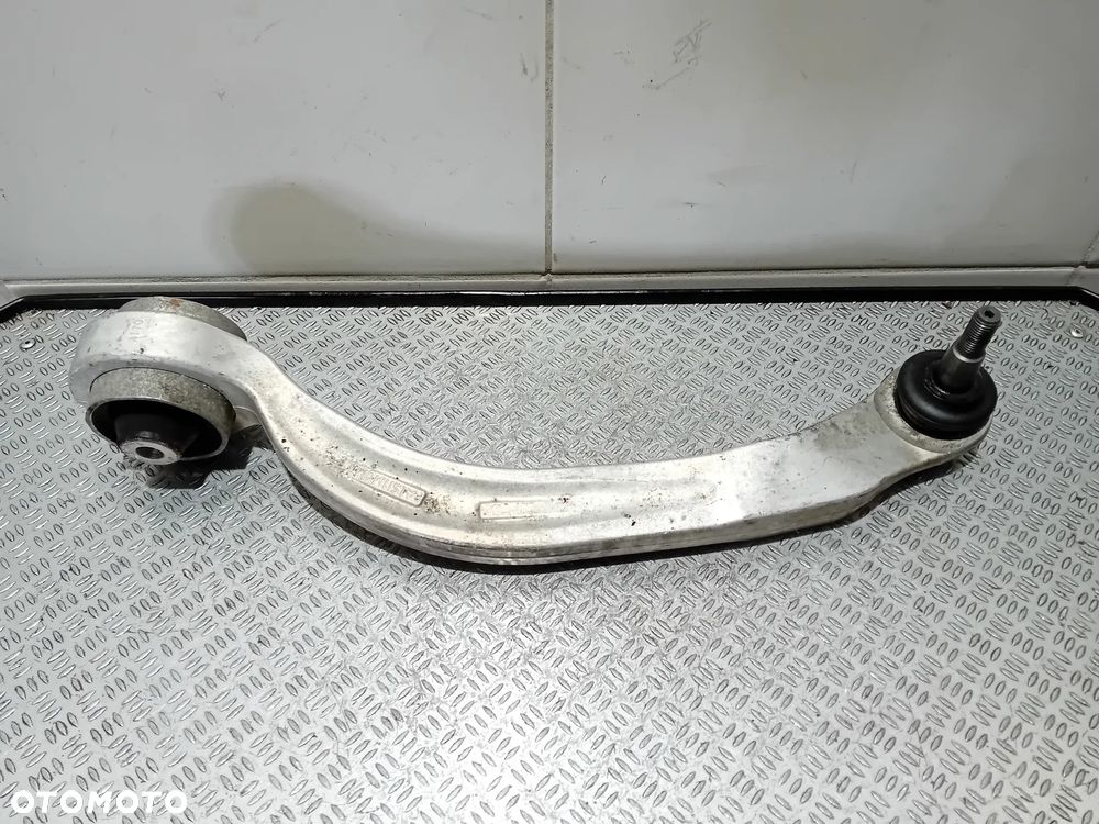 wahacz Audi A4 B7 lewy - 1