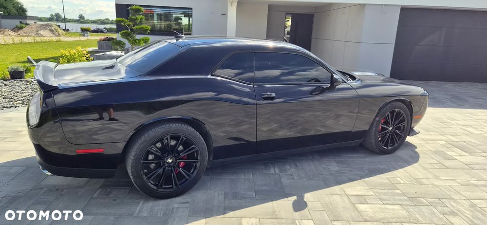 Dodge Challenger - 5