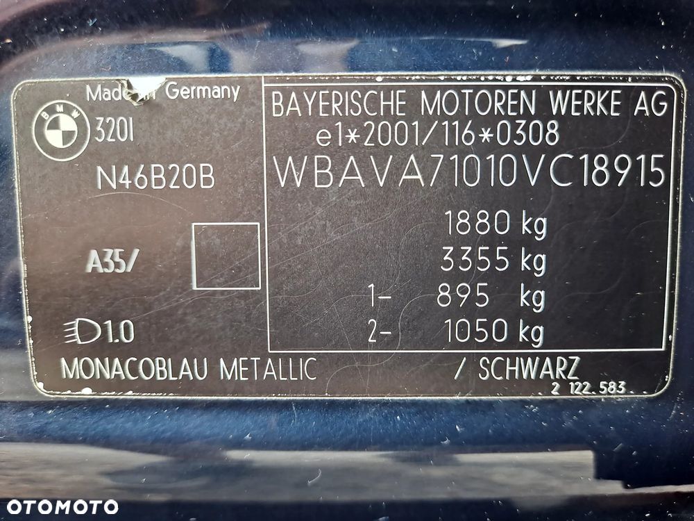 BMW Seria 3 320i - 30