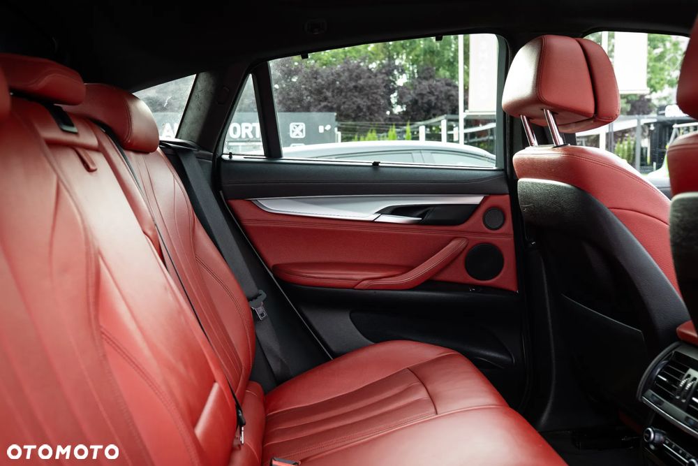 BMW X6 xDrive50i M Sport - 29