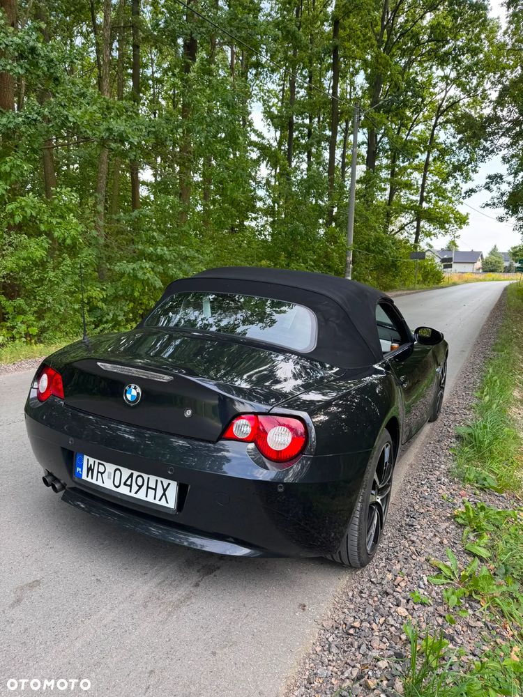 BMW Z4 2.2i - 16