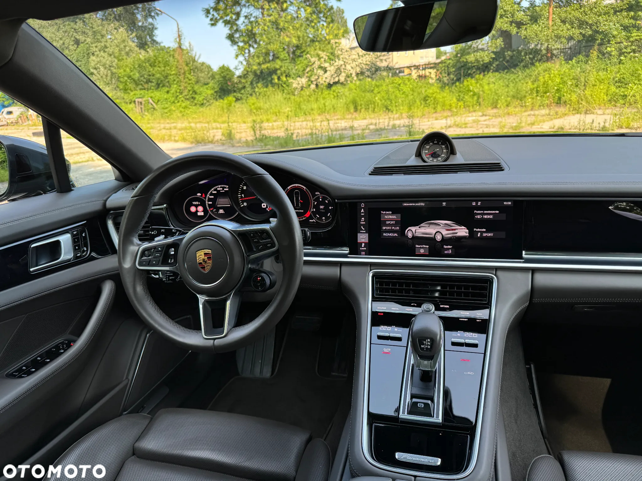 Porsche Panamera 4 - 16