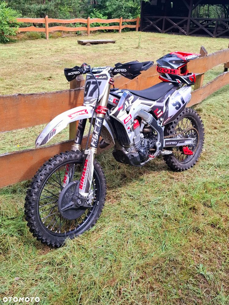 Honda CRF - 11