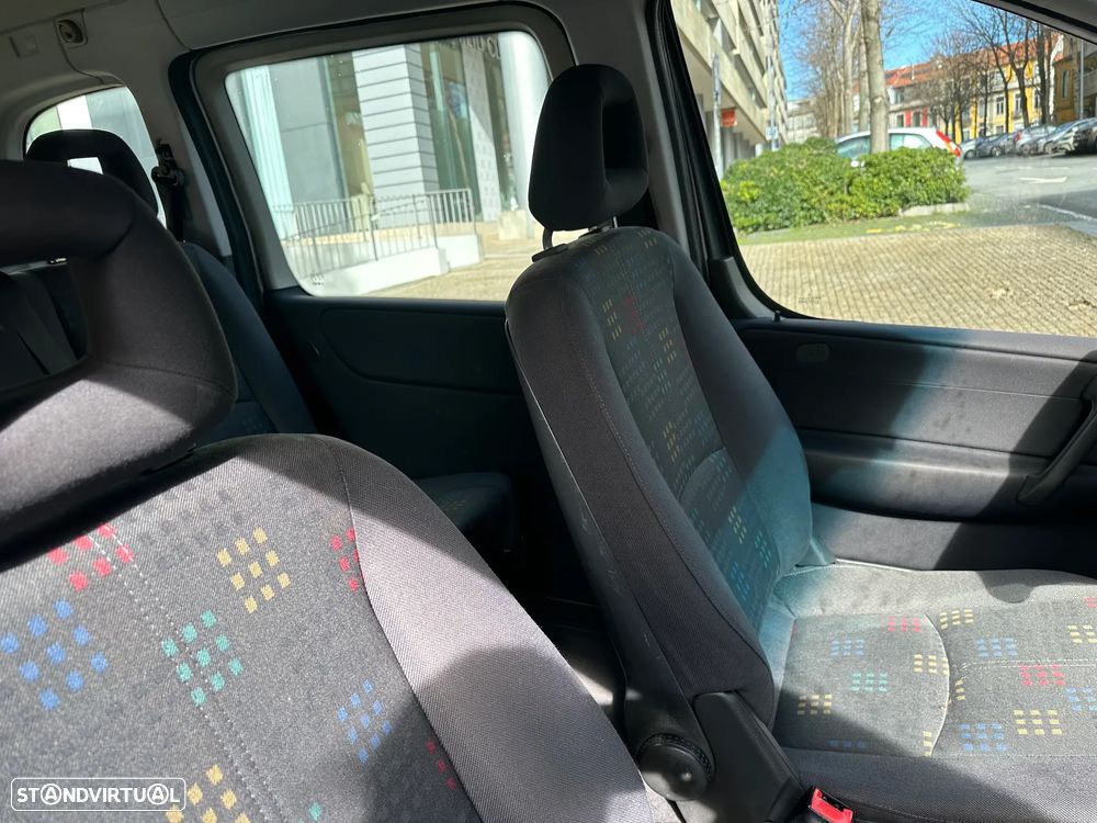 Mercedes-Benz Vaneo 1.7 CDi Family 7L - 21