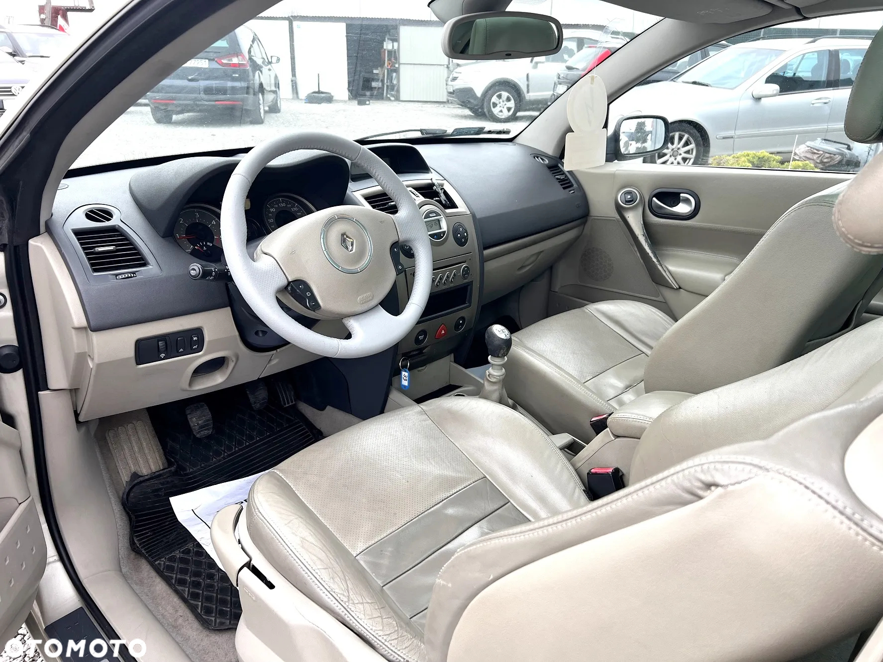 Renault Megane CC 2.0 dCi Dynamique - 8