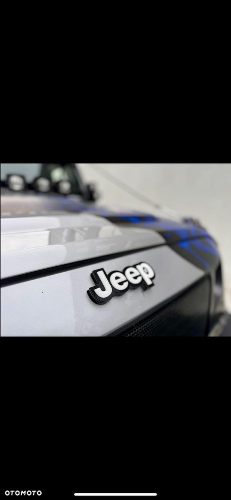 Jeep Wrangler 3.6 Unlim Black Edition II - 33