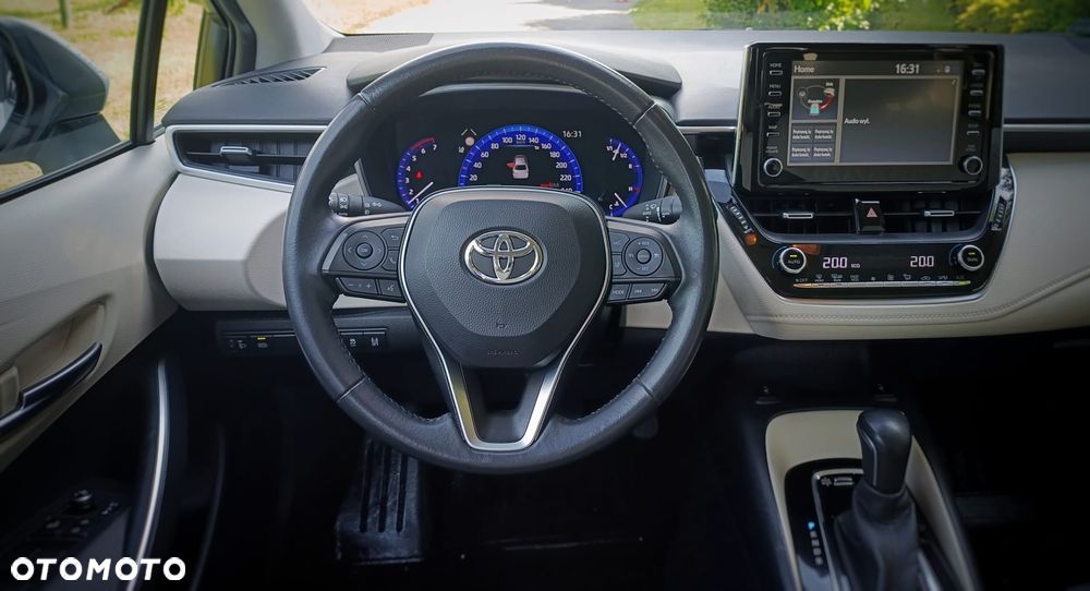Toyota Corolla 1.8 Hybrid Comfort - 4