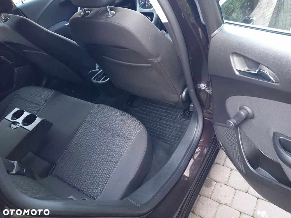 Opel Astra 2014