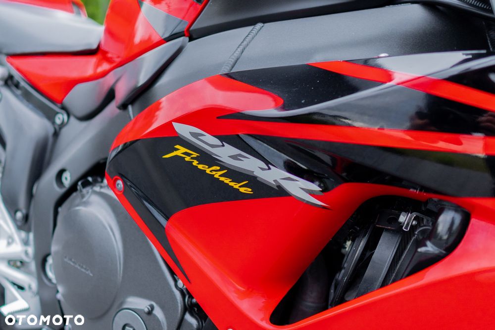 Honda CBR - 15