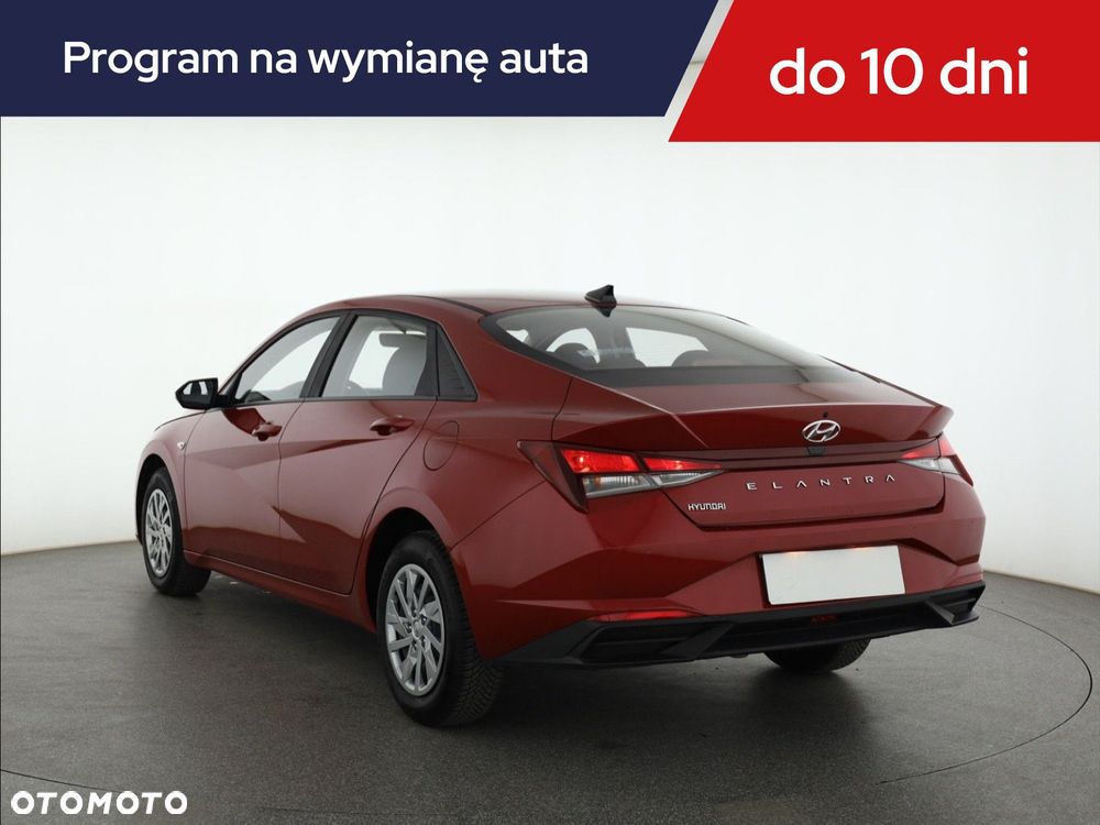 Hyundai Elantra - 6