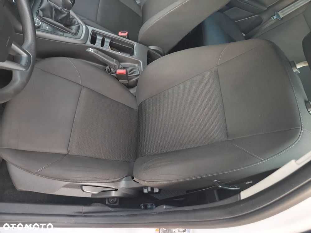Ford Focus 1.0 EcoBoost 99g Trend - 13