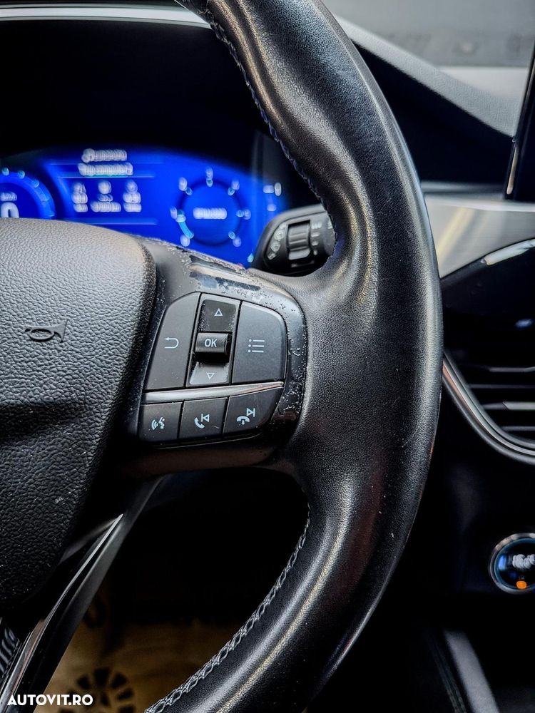 Ford Kuga - 18