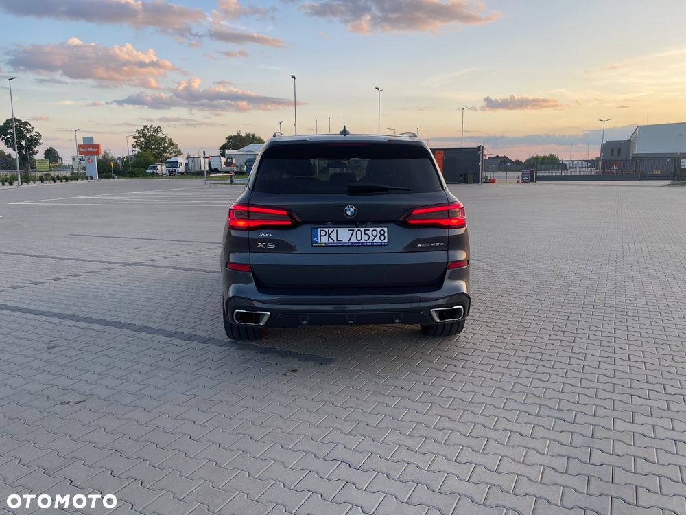 BMW X5 xDrive45e - 16