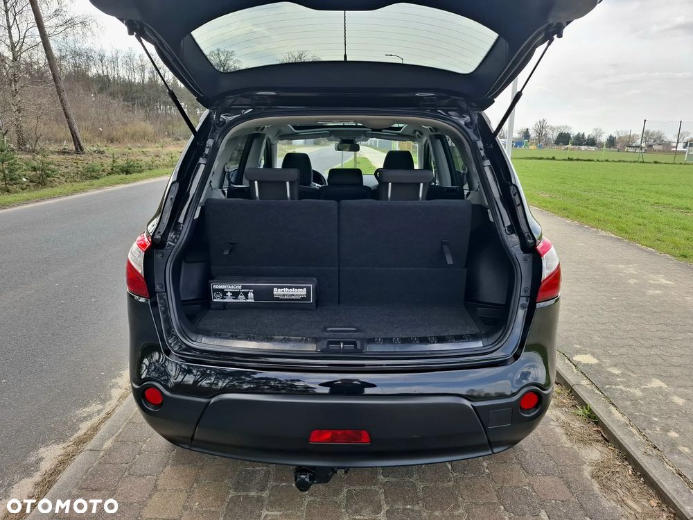 Nissan Qashqai+2 - 13