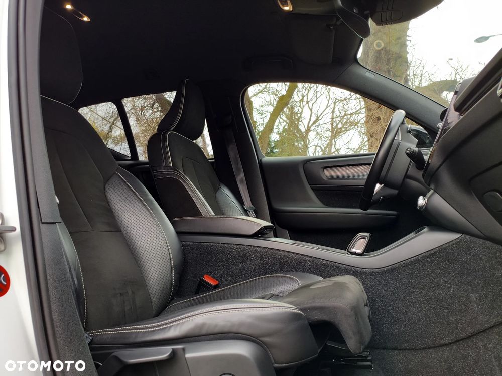 Volvo XC 40 T5 AWD Geartronic R-Design - 33