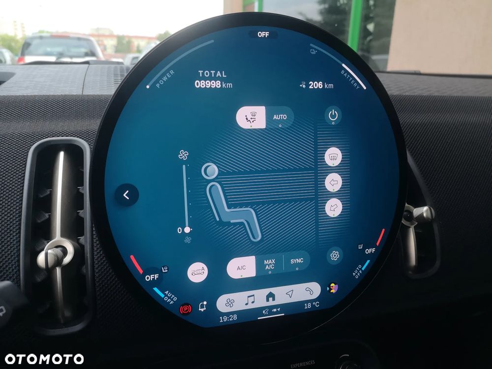 MINI Countryman SE ALL4 Favoured Trim - 29