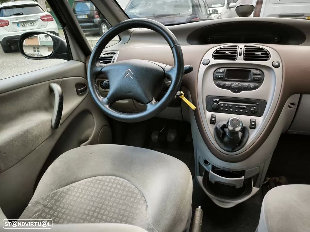 Citroën Xsara Picasso 1.6i Exclusive - 14