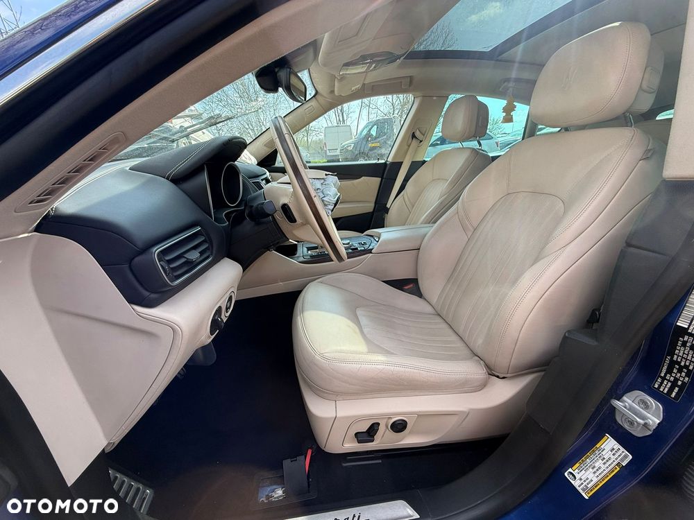 Maserati Levante S Granlusso - 14