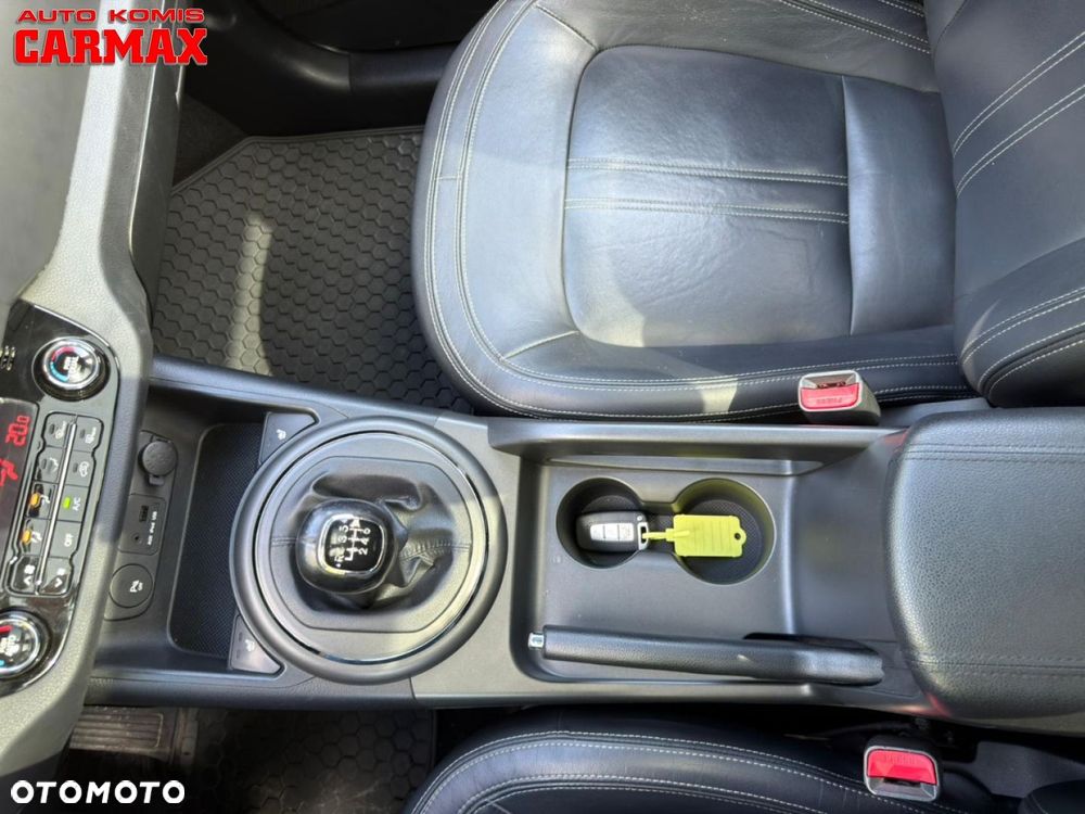 Kia Sportage - 32