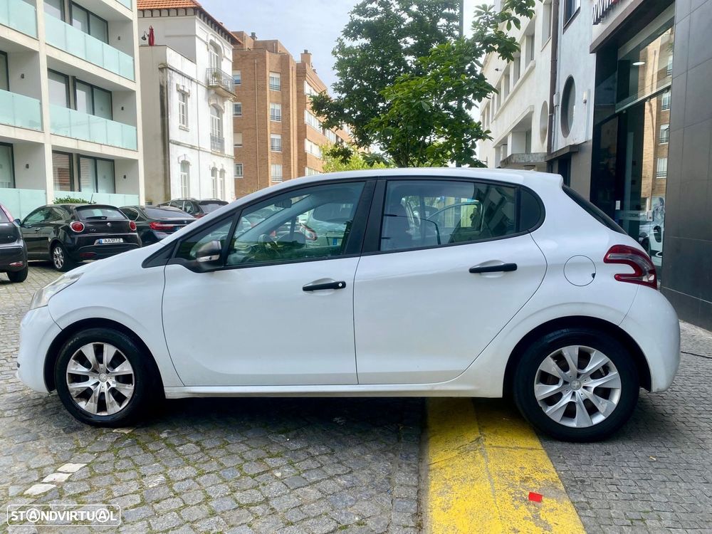 Peugeot 208 1.4 HDi - 9