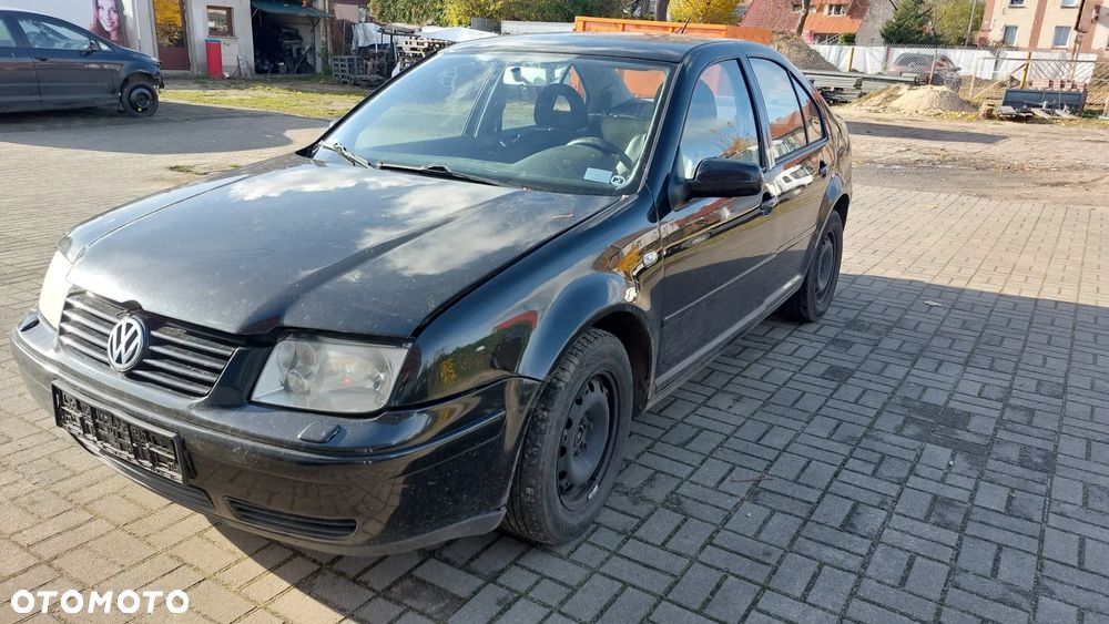 VW bora 2,0 b 1,9 d na części sedan kombi drzwi szyba lusterko błotnik silnik skrzynia rozrusznik itp - 1