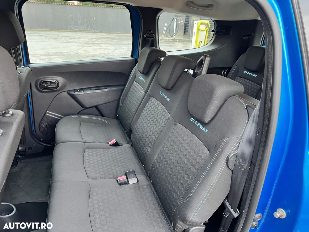 Dacia Lodgy 1.5 dCi Stepway - 16