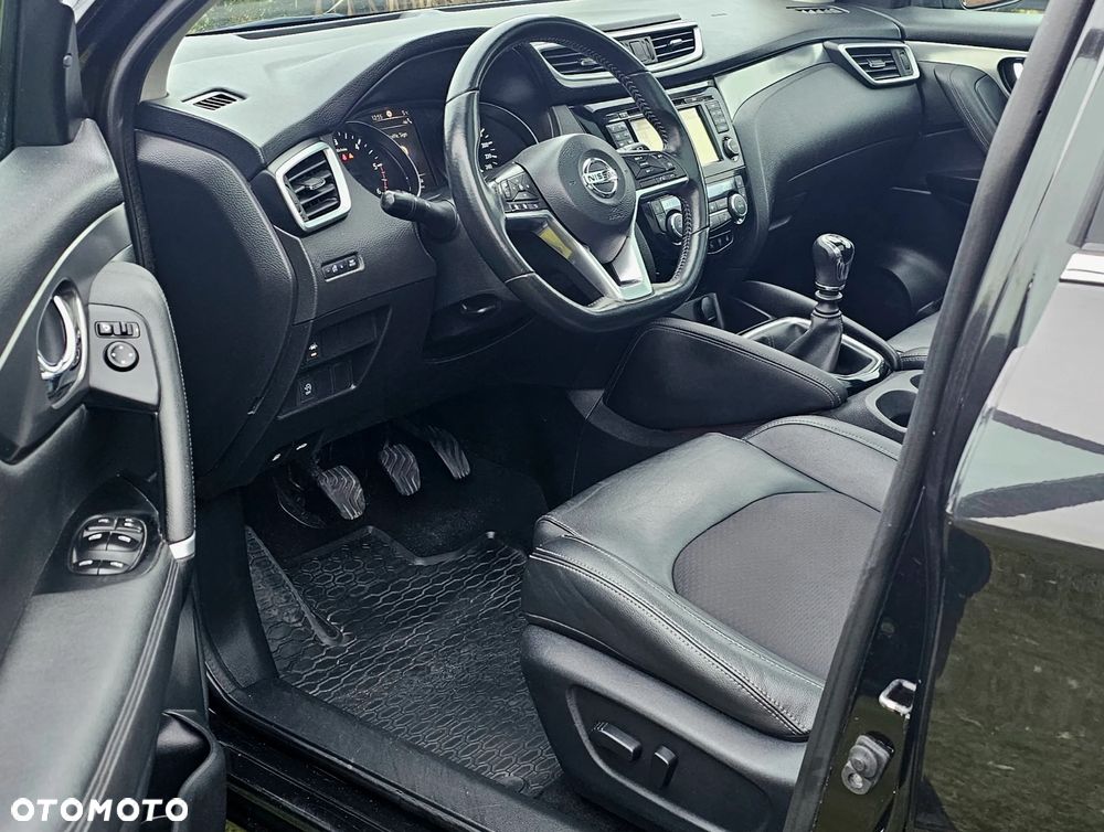 Nissan Qashqai 1.6 dCi DPF tekna - 15