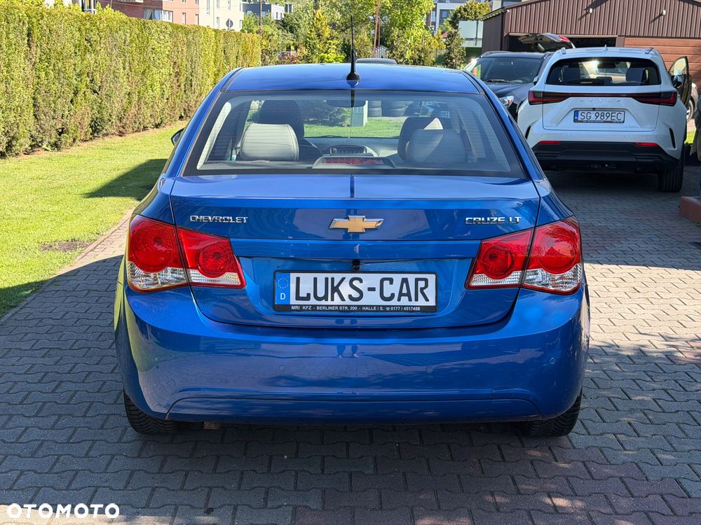 Chevrolet Cruze 1.8 LT+ - 4