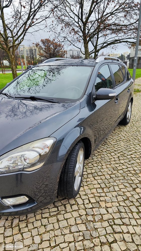Kia Ceed SW 1.6 CRDi TX ISG - 1