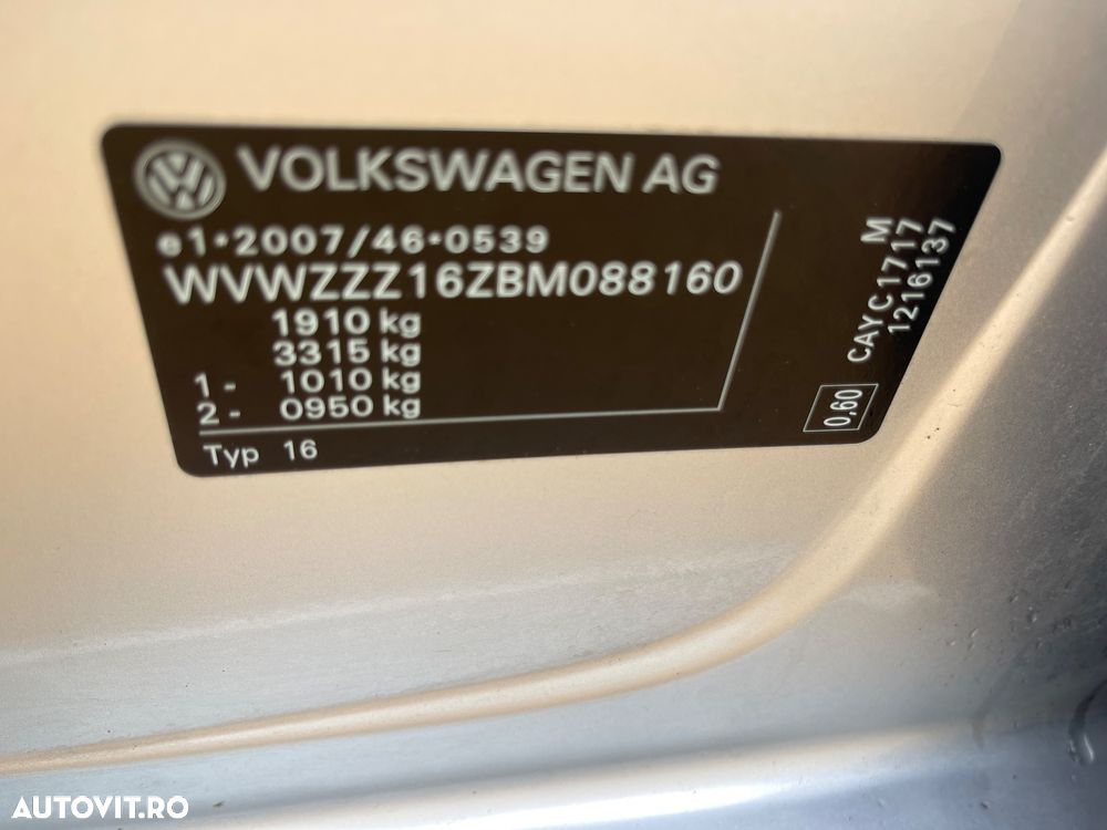 Volkswagen Jetta 1.6 TDI Blue Motion Technology Life - 37
