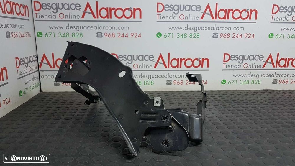 SUPORTE FAROL DIREITO MERCEDES CLASE E (W211) BERLINA E 220 CDI (211.006) - 1