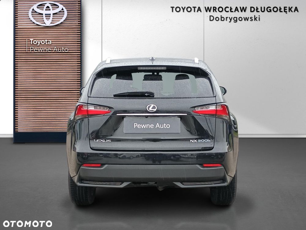 Lexus NX 300h Comfort AWD - 6