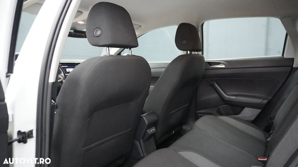 Volkswagen Polo - 11