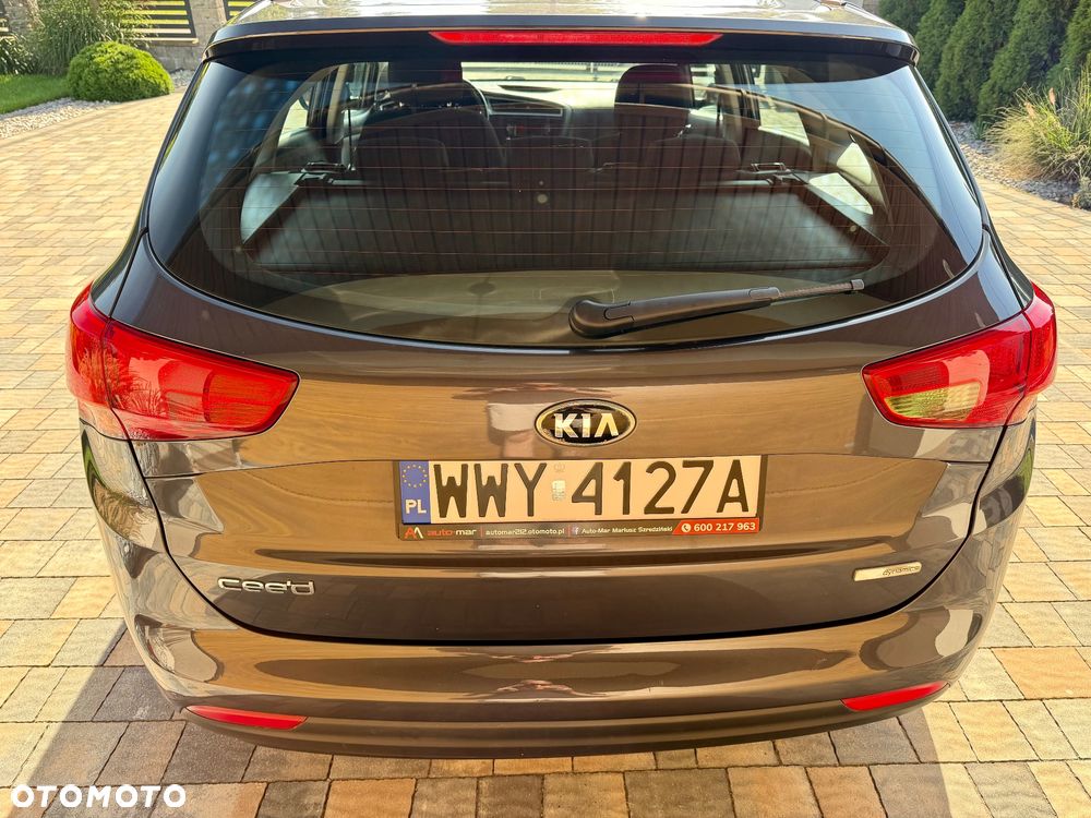 Kia Ceed 1.6 CRDi 136 ISG Vision - 8