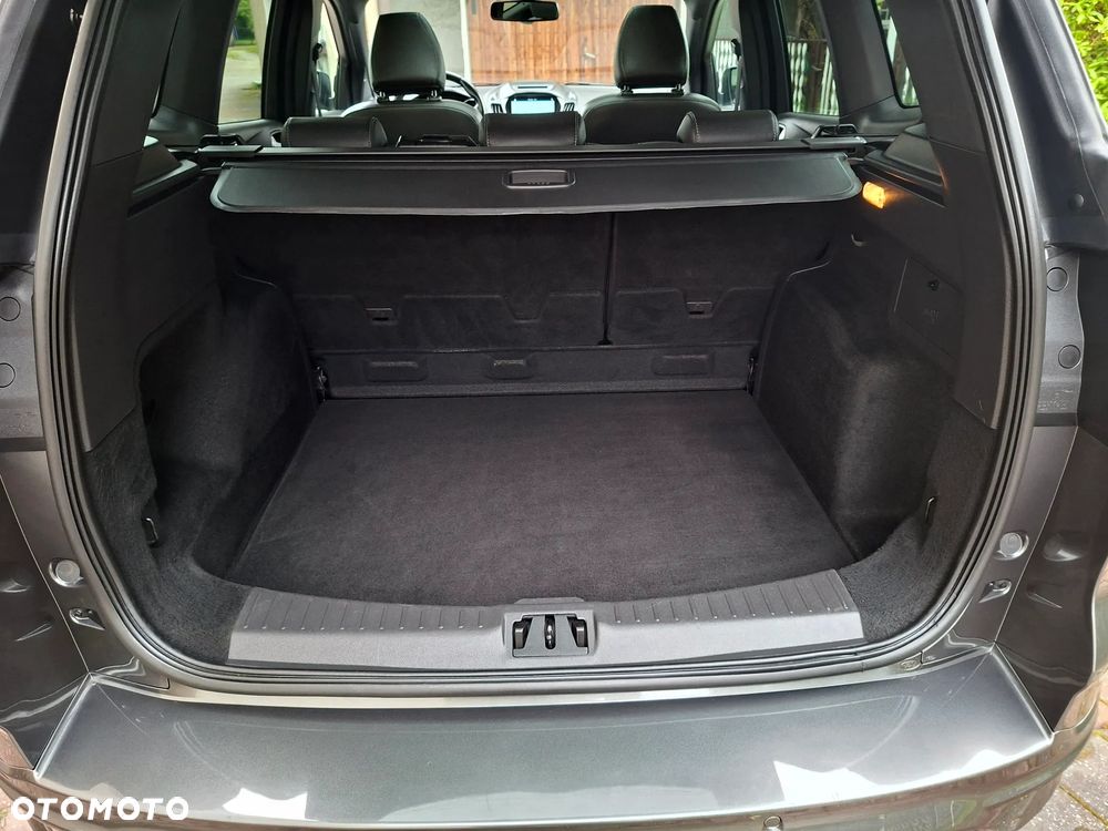 Ford Kuga 1.5 EcoBoost 2x4 ST-Line - 30