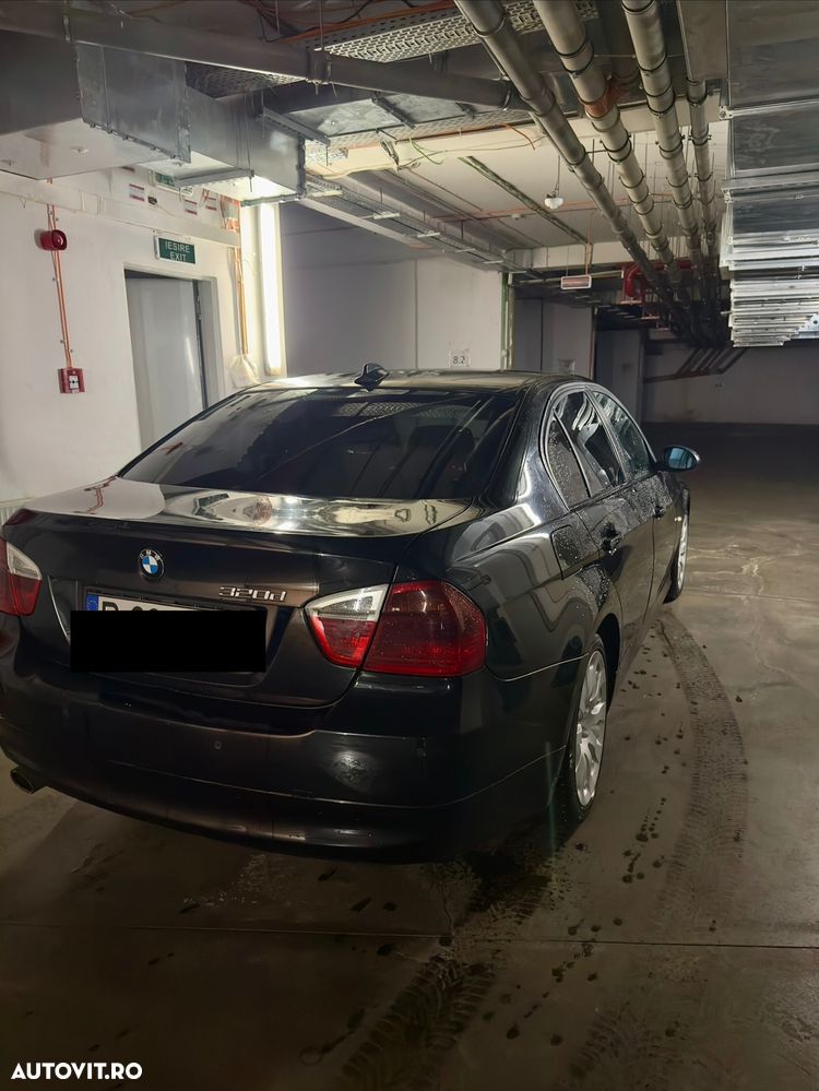 BMW Seria 3 320d DPF Aut. - 4