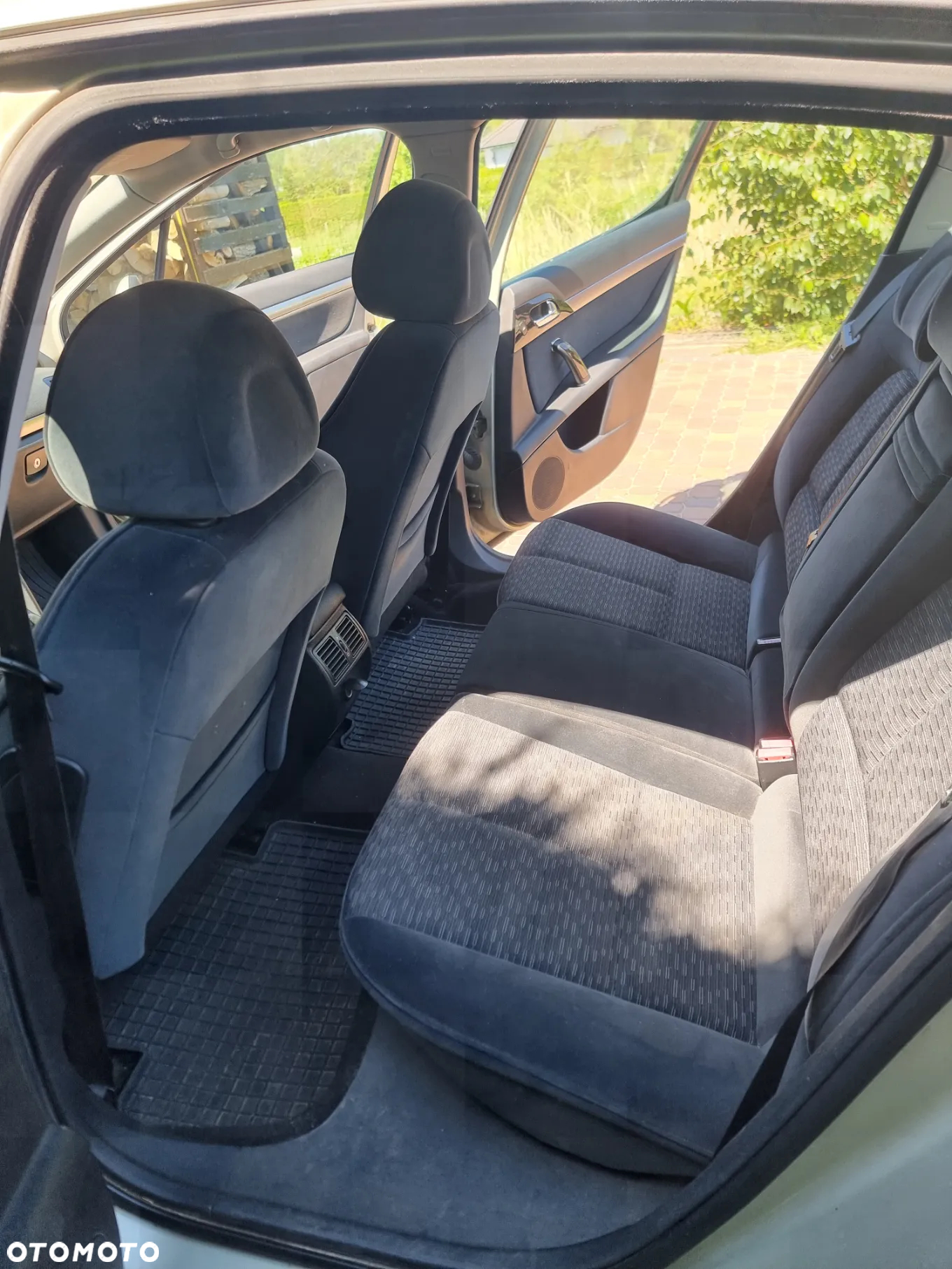 Peugeot 407 2.0 HDi Premium Navtech - 17