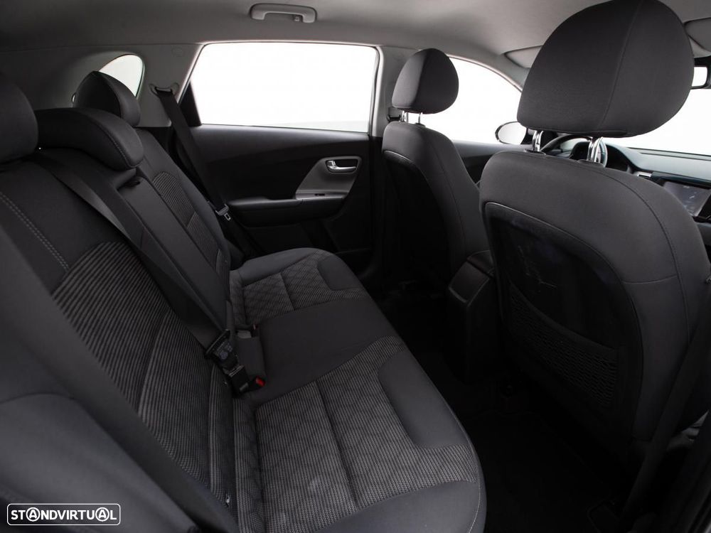 Kia Niro - 12