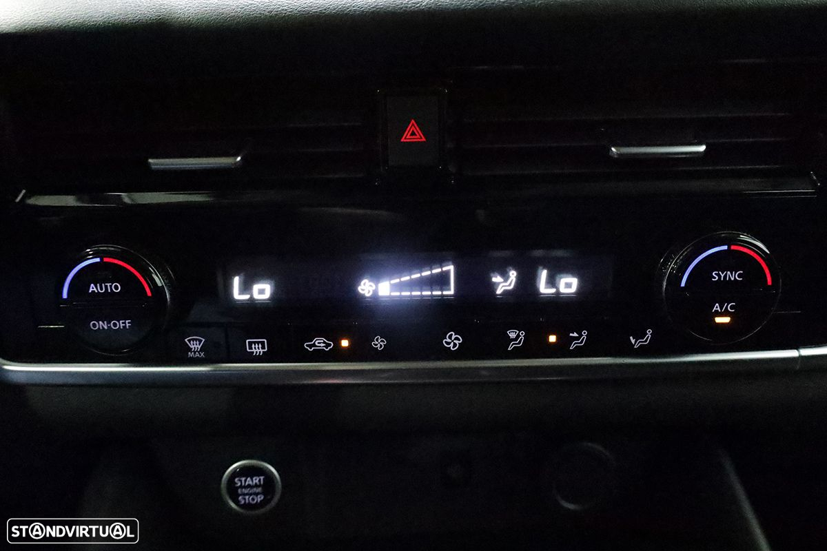Nissan Qashqai 1.3 DIG-T N-Connecta Xtronic - 11