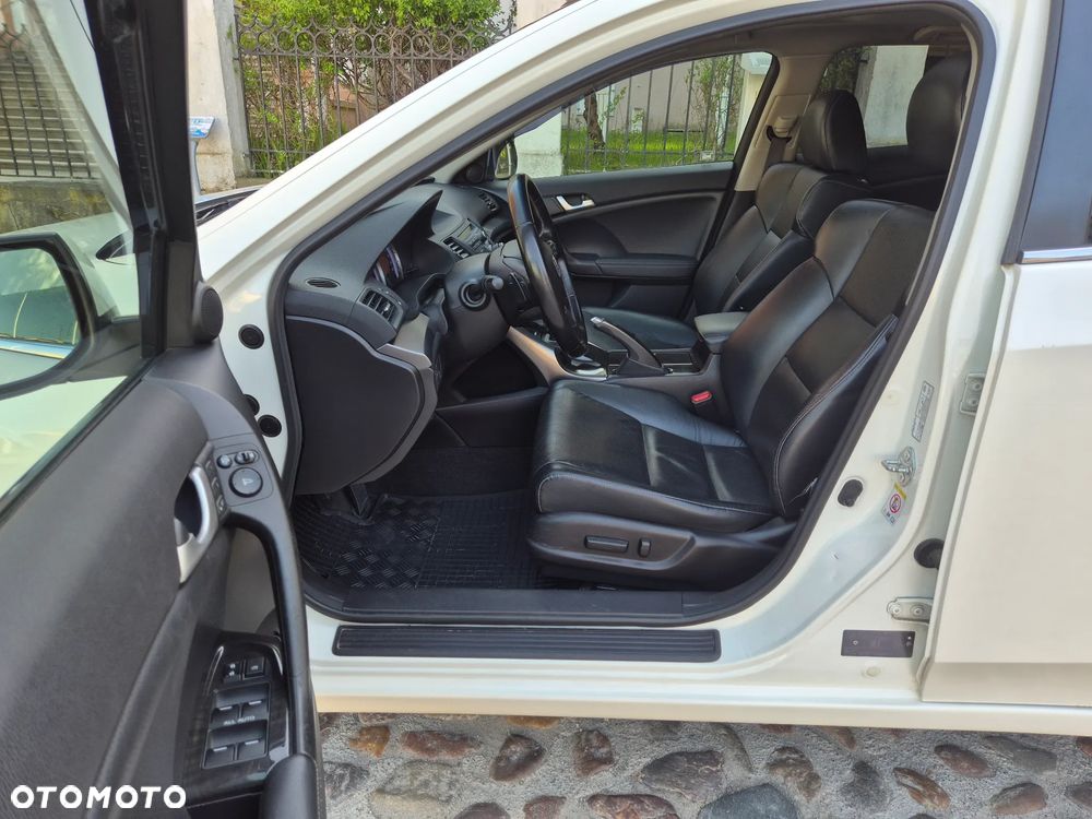 Honda Accord 2.2d Executive Navi - 12