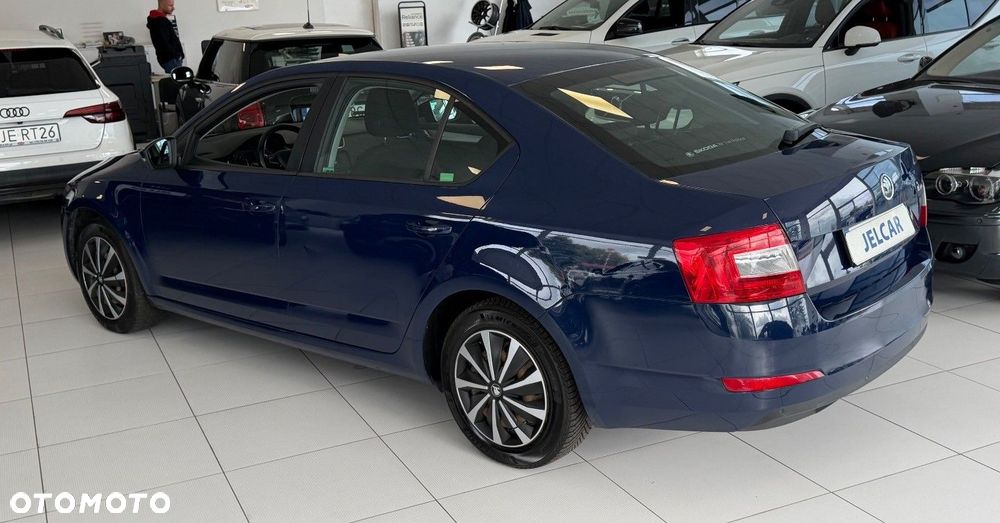 Skoda Octavia - 8
