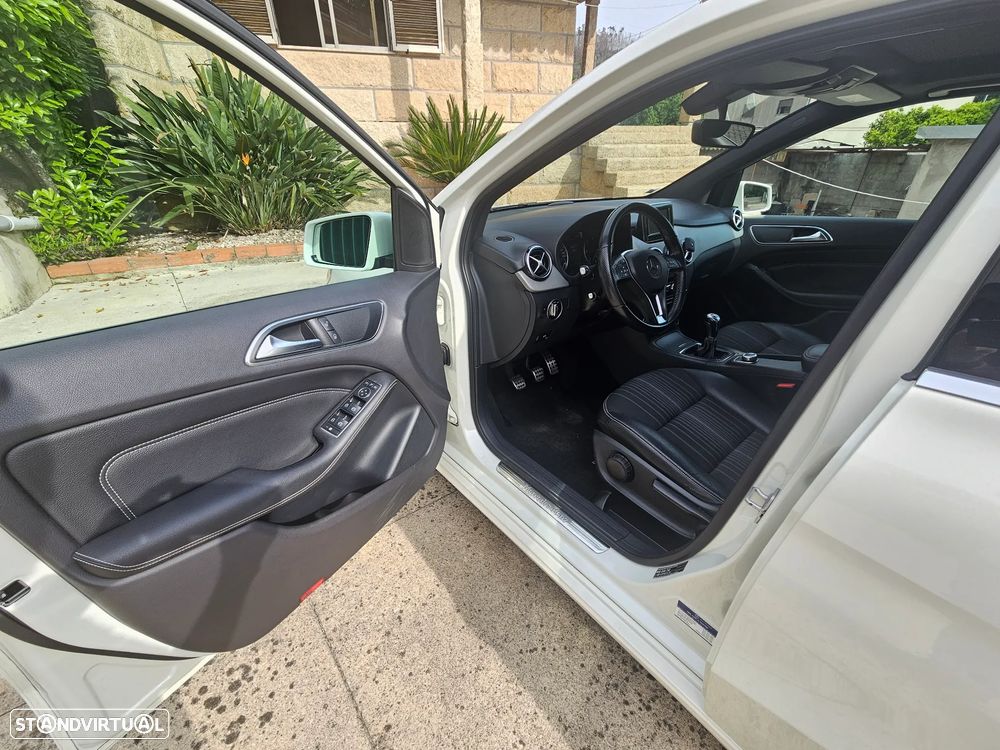Mercedes-Benz B 180 CDI Urban - 13